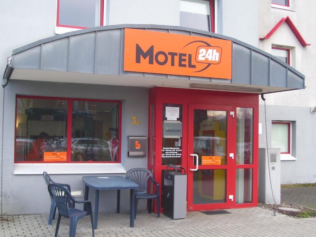 Motel 24H Mannheim Eksteriør billede